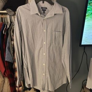 Croft & Barrow Men's White and Blue Checkered Dress Shirt